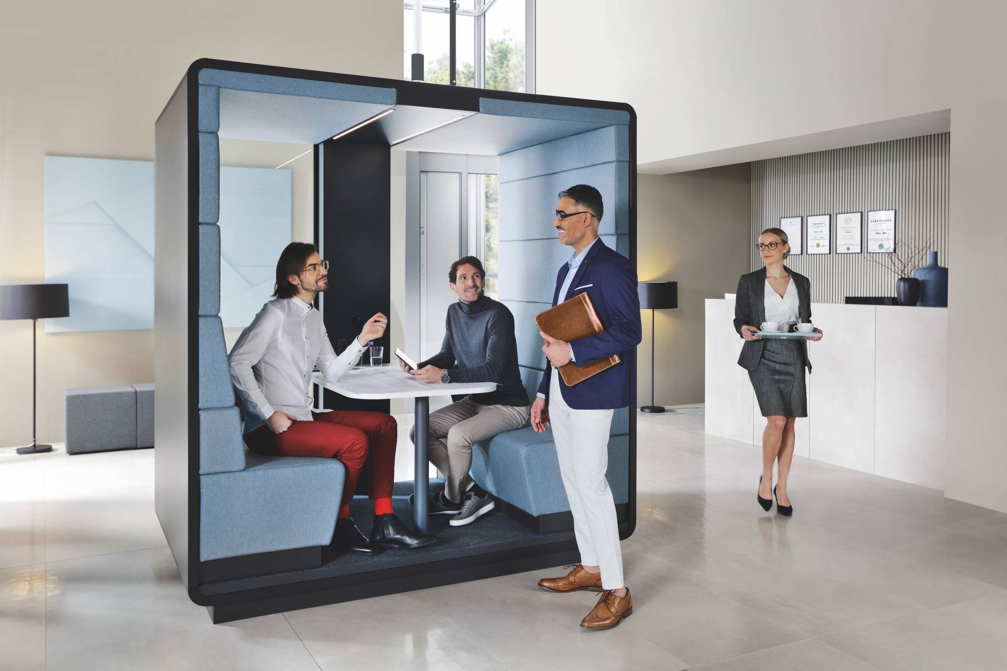 Hush Meet Open - Wit  