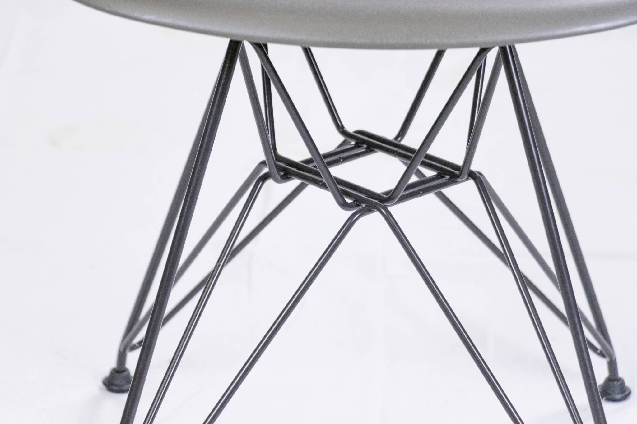 Vitra Eames DSR stoel